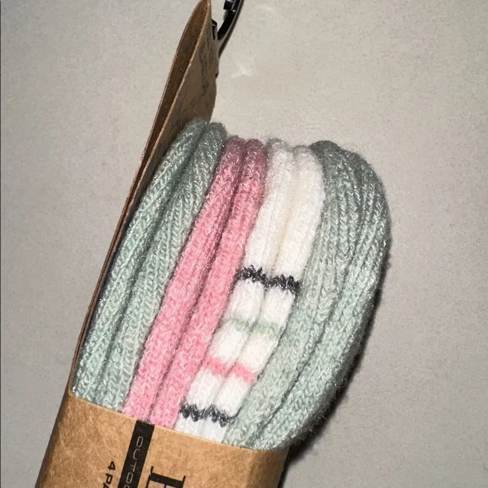 BORN OS Green White Pink Printed Fall Wool Blend Quarter Outdoor Warm Socks 4pk